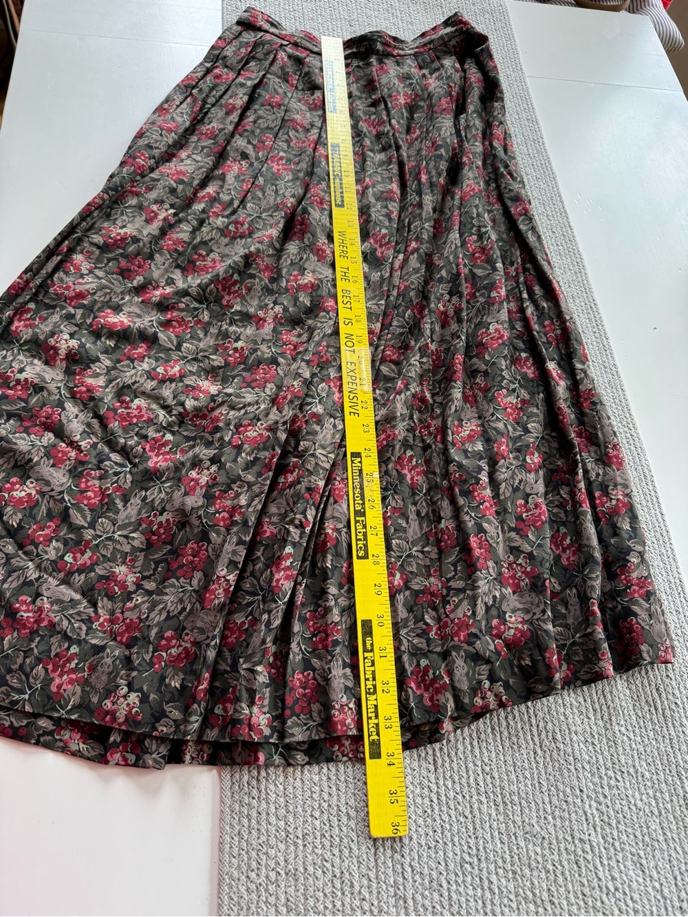 Vintage Susan Bristol Floral Pleated Maxi Skirt in Olive and Berry Size 8 - Picture 7 of 8